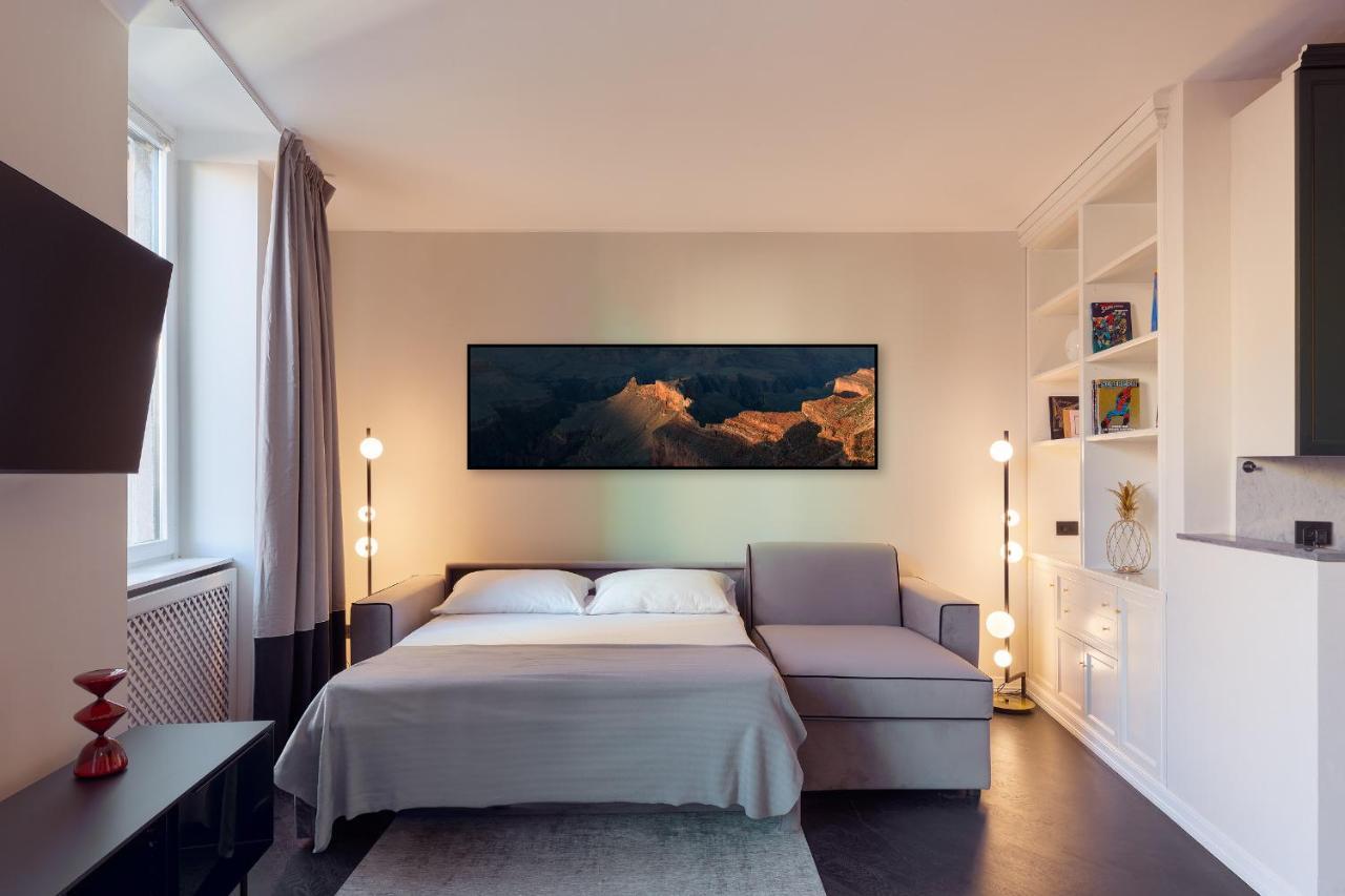 Hl Luxury Duomo Apartment - Via Torino, Montenapoleone Милано Екстериор снимка