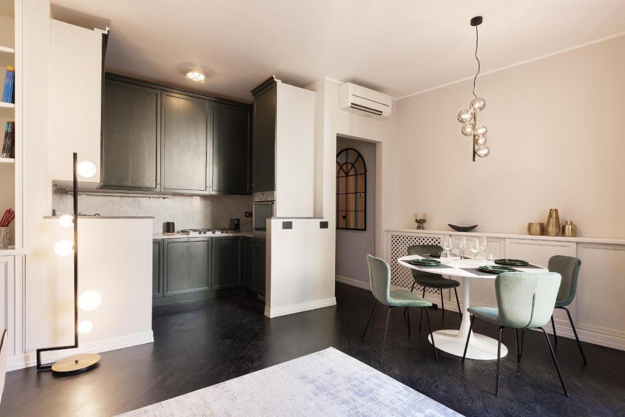 Hl Luxury Duomo Apartment - Via Torino, Montenapoleone Милано Екстериор снимка