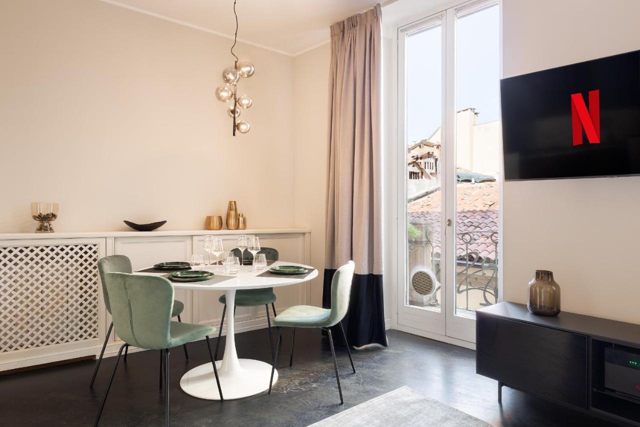 Hl Luxury Duomo Apartment - Via Torino, Montenapoleone Милано Екстериор снимка